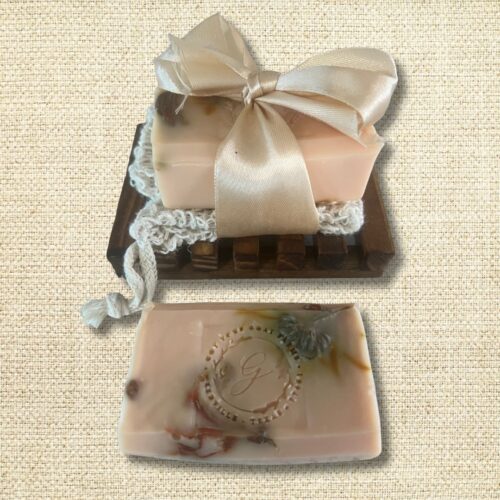 Botanical Collection Soap - Coconut Creme Musk - Lily Flower 2 Pack